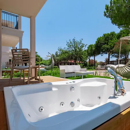 Hotell La Benata 5*